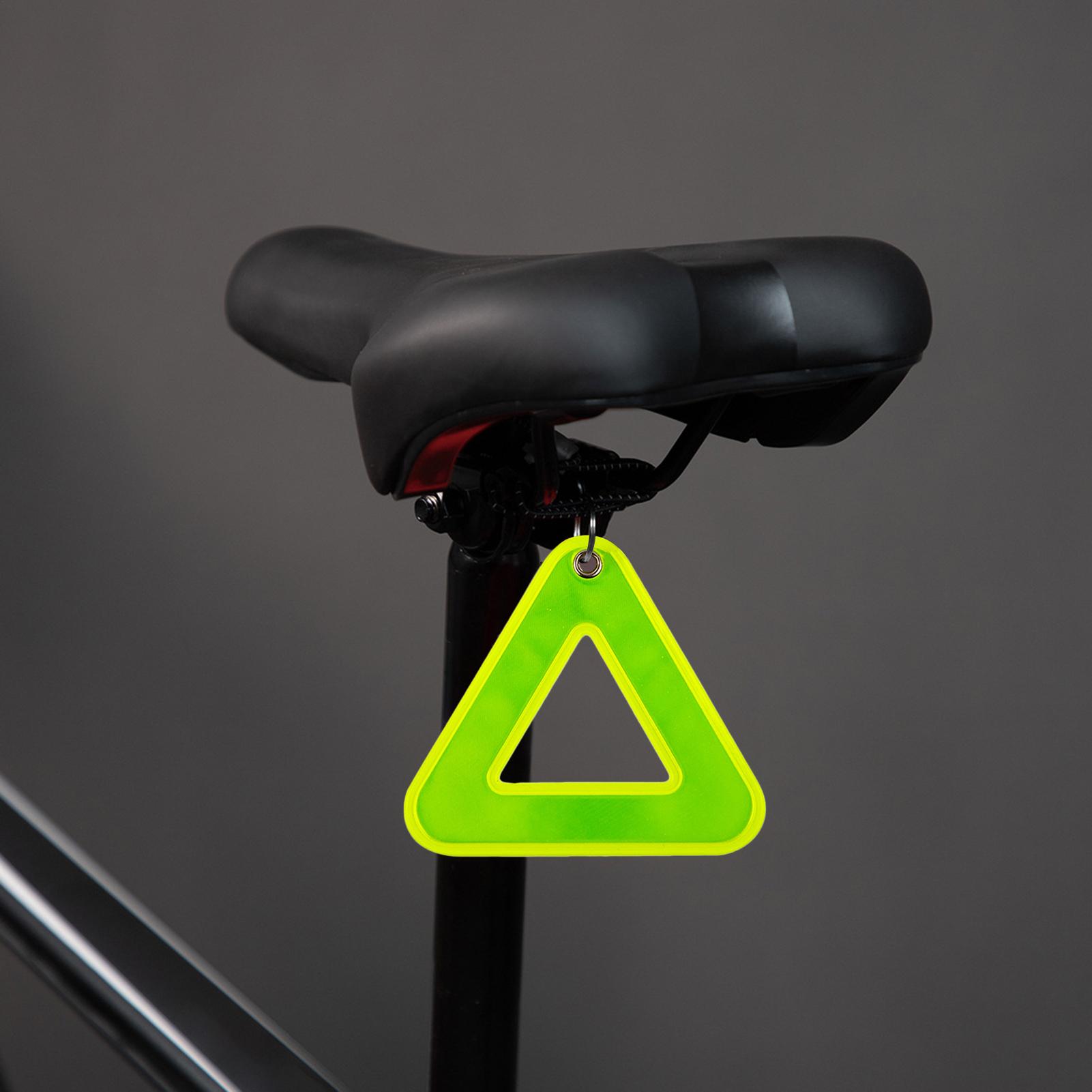 Triangle Reflective Pendants H - High And Running Gear recension och pris